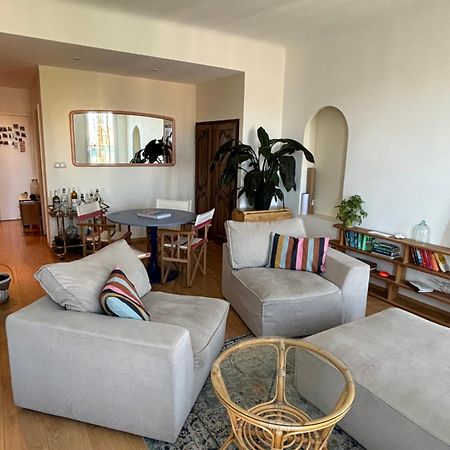 Room In Apartment In Palais Longchamp, Marseille Luaran gambar