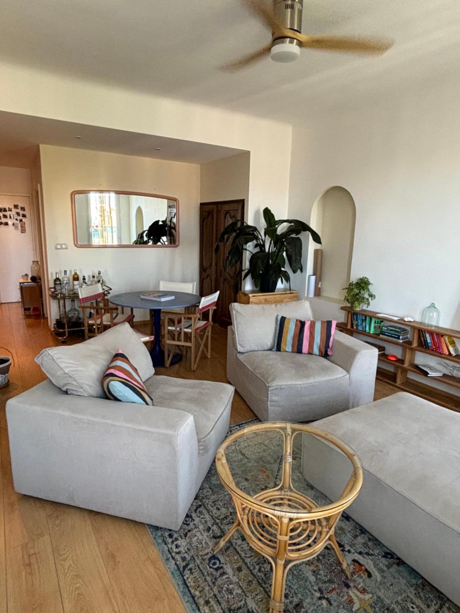 Room In Apartment In Palais Longchamp, Marseille Luaran gambar